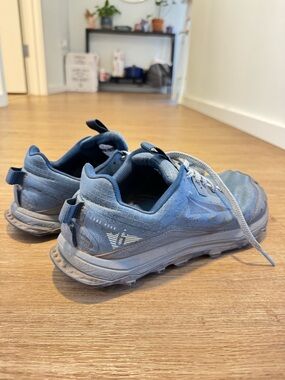 Altra Lone Peak 6 Trail Runners